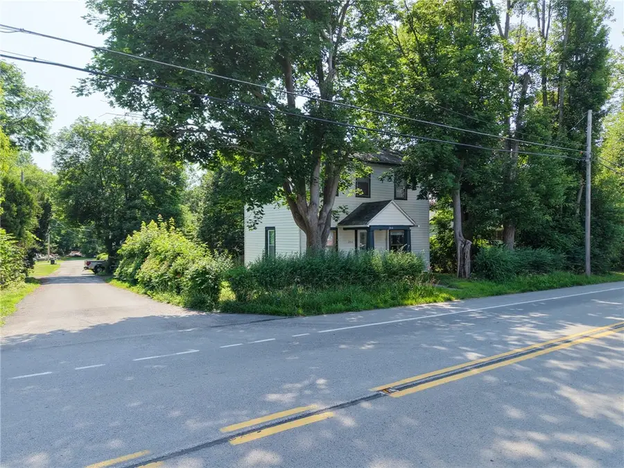 204 Clarksville St, Greenville, PA 16125 - #3