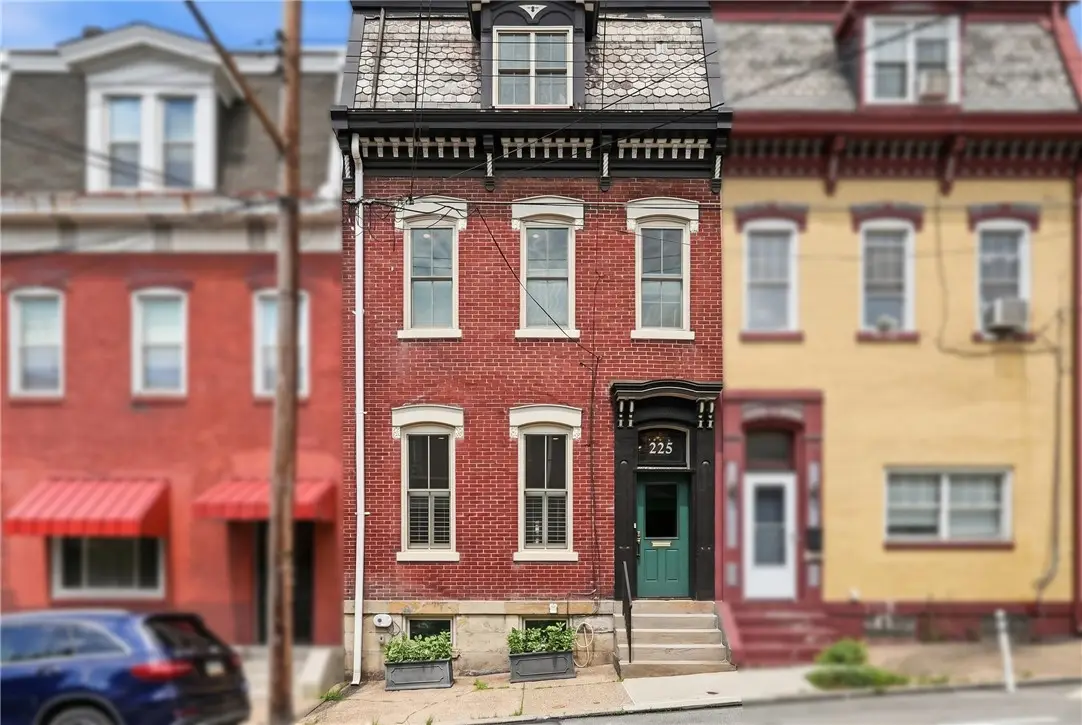 225 Main St, Pittsburgh, PA 15201 - #1