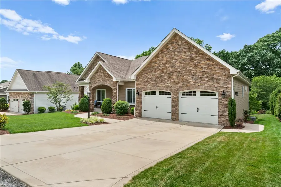 3669 Blue Sage Ct, Export, PA 15632 - #2