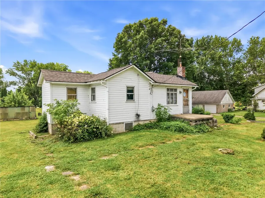 2196 Shadow Dr, Sharpsville, PA 16150 - #2