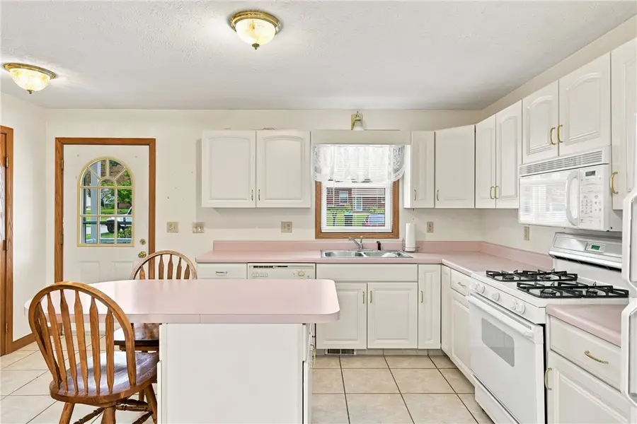 635 Cohasset, Hermitage, PA 16148 - #3