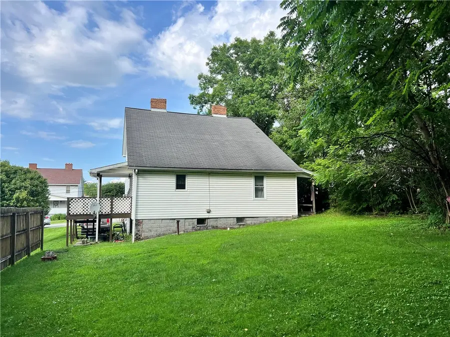 1025/1029 St Vincent Shaft Street, Latrobe, PA 15650 - #3