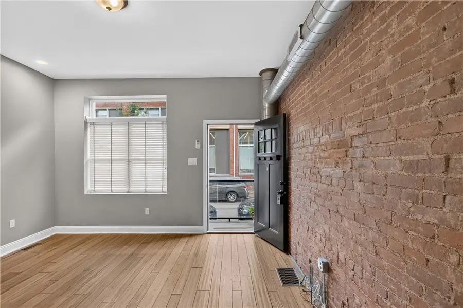 4032 Willow St, Pittsburgh, PA 15201 - #2