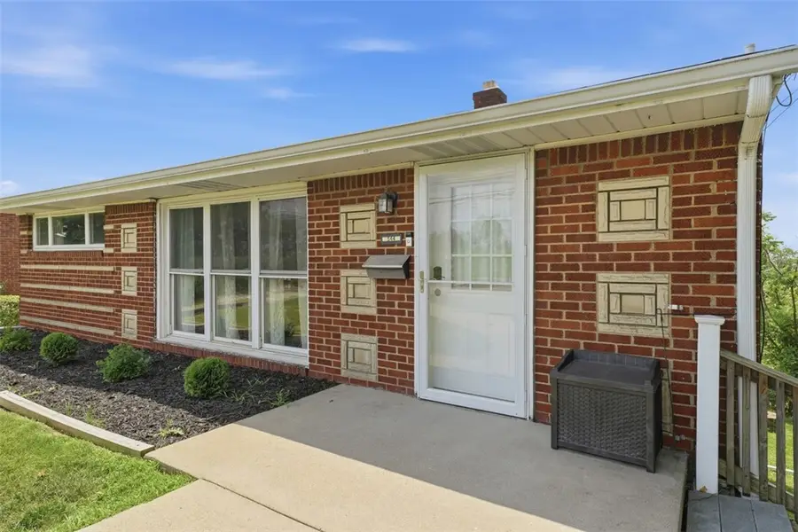 544 Camp Hollow Rd, West Mifflin, PA 15122 - #3