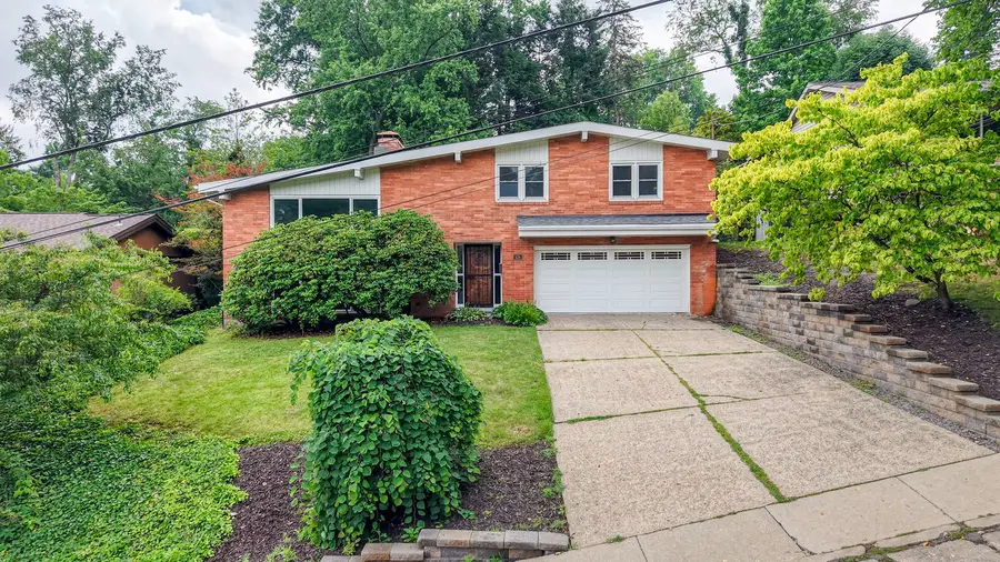 424 Glaids Drive, Pittsburgh, PA 15243 - #2
