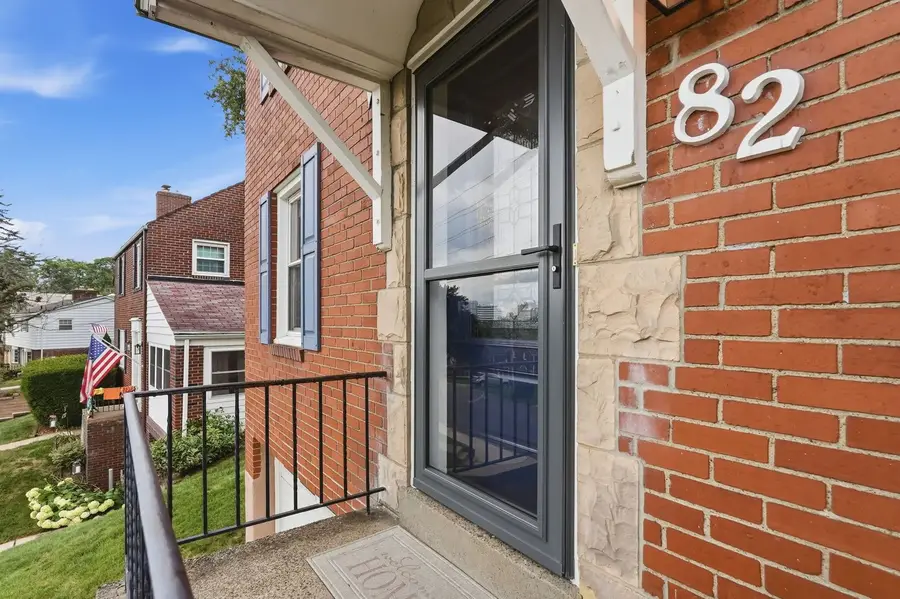 82 E Manilla Avenue, Pittsburgh, PA 15220 - #2