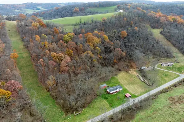 452 Sugar Run Rd, Waynesburg, PA 15370
