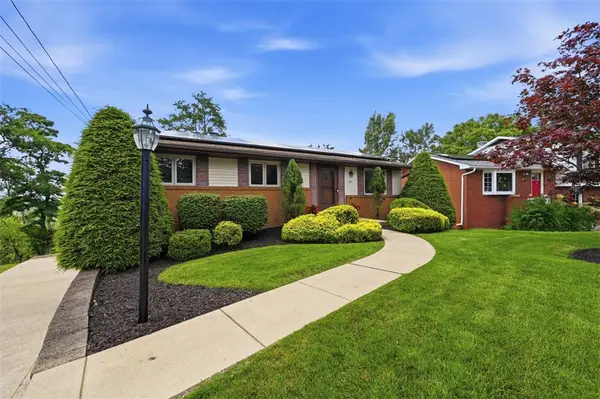 125 Eakin Ave, Pittsburgh, PA 15214