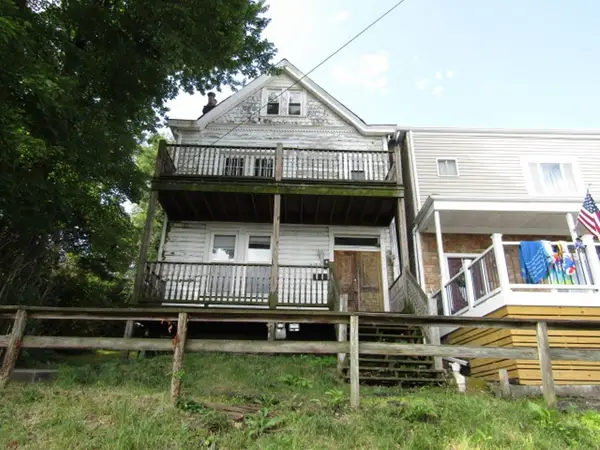 2620 Stromberg St, Pittsburgh, PA 15203