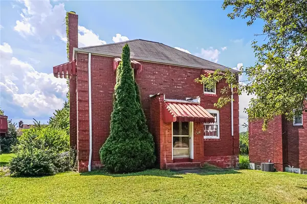 1035 Mccoy Rd, Mc Kees Rocks, PA 15136