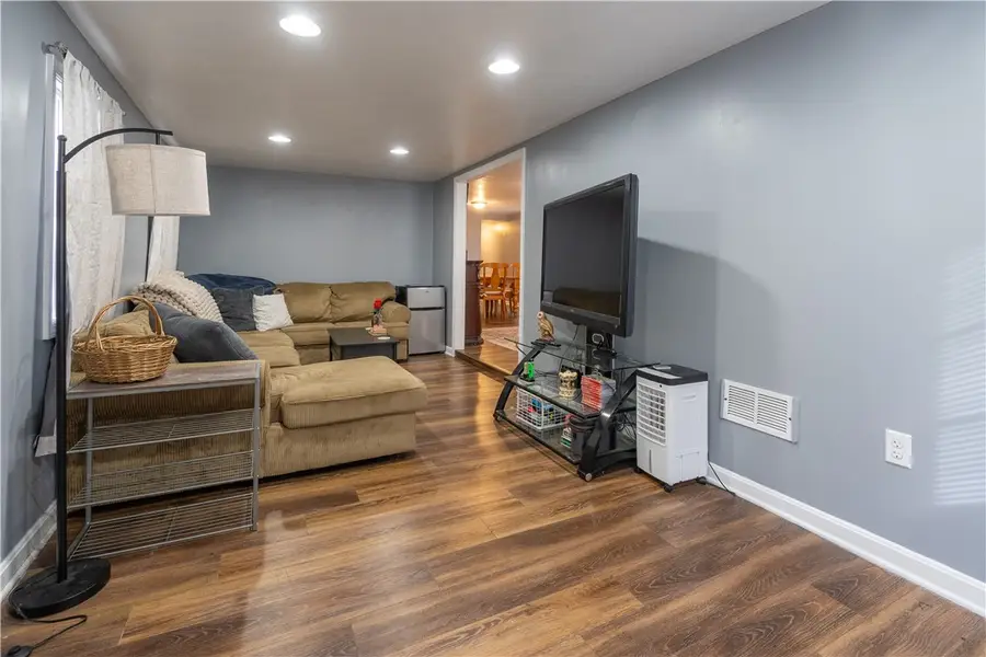 26 Circle Drive, Finleyville, PA 15332 - #2