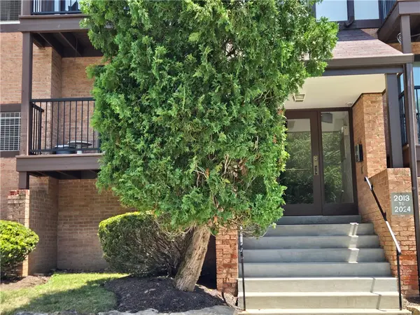 2017 Thornberry Drive, Ross Twp, PA 15237