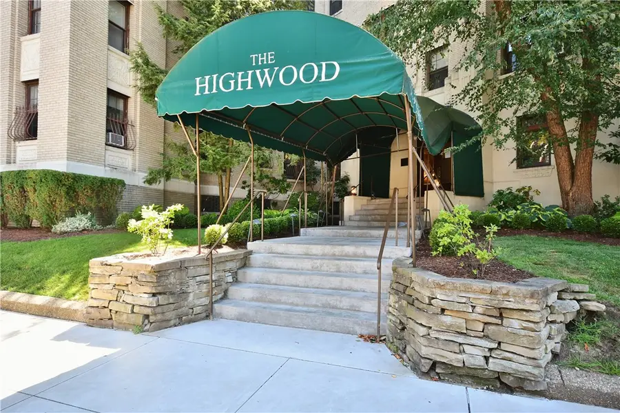 372 S Highland Ave #102, Pittsburgh, PA 15206 - #2