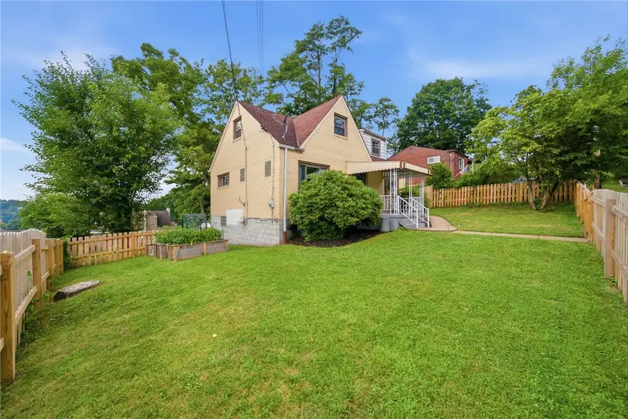 1037 Rue Grande Vue St, Pittsburgh, PA 15220 - #3