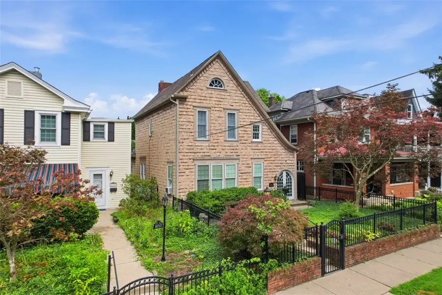 6719 Reynolds St, Pittsburgh, PA 15206 - #3