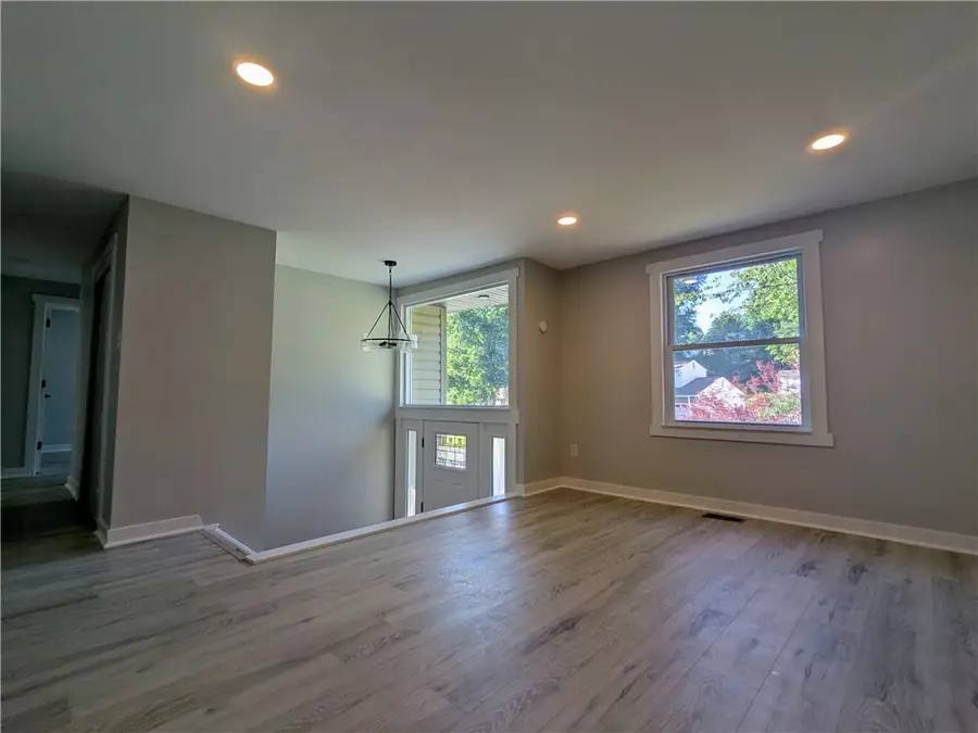 1889 Riggs Rd, South Park, PA 15129 - #2