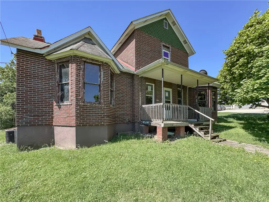 605 Maple St, Brownsville, PA 15417 - #1