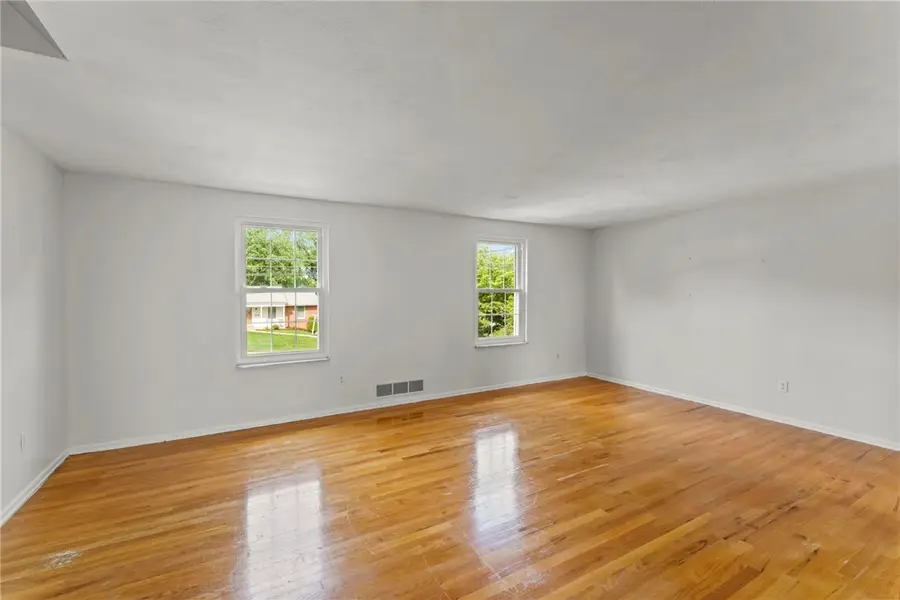 3431 Forest Road, Bethel Park, PA 15102 - #3