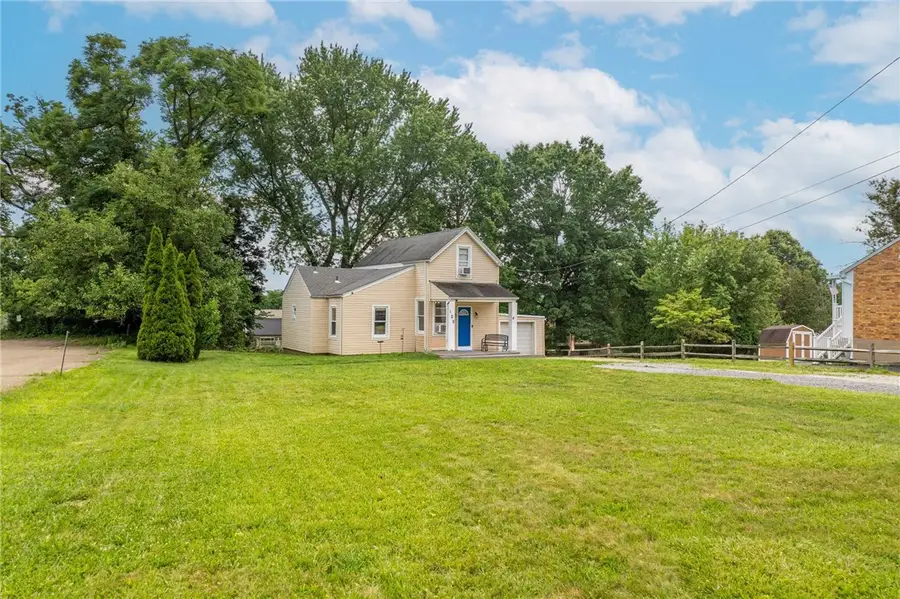 105 Morewood Rd, Glenshaw, PA 15116 - #2