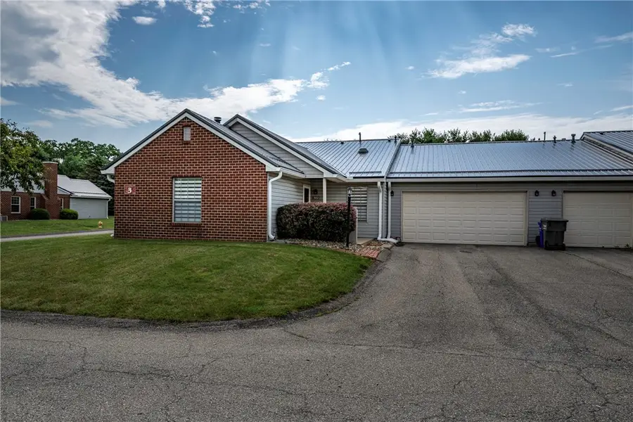 302 Brookstone Ct, Butler, PA 16001 - #3