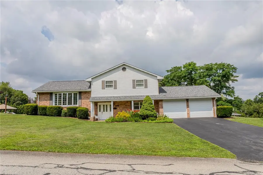 1506 Chestnut St, Connellsville, PA 15425 - #3