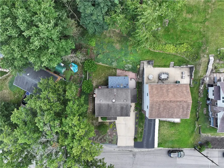 308 E Elmhurst, Pittsburgh, PA 15220 - #3