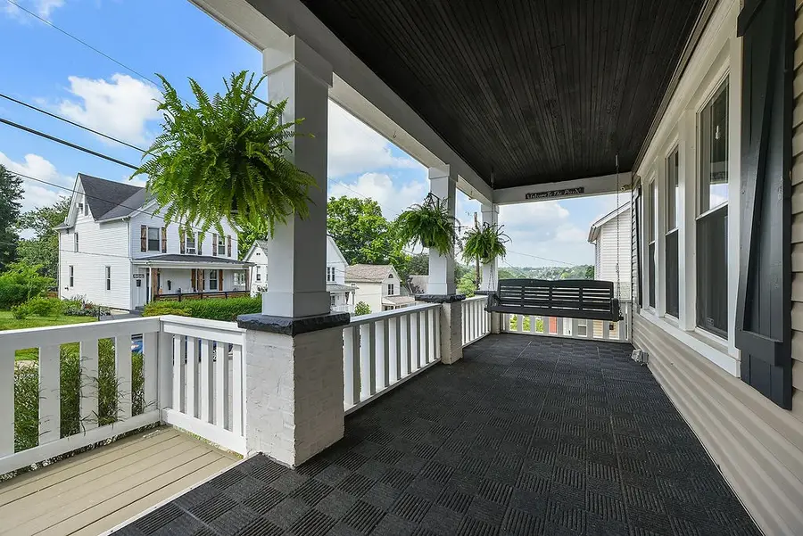 723 8th St, Irwin, PA 15642 - #3