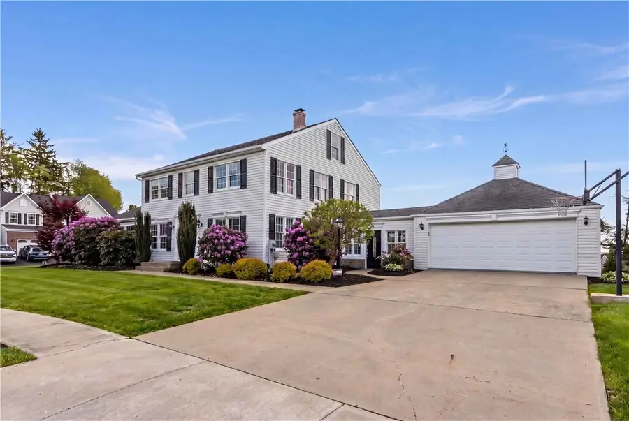 3700 Sandy Hill Rd, Gibsonia, PA 15044 - #3