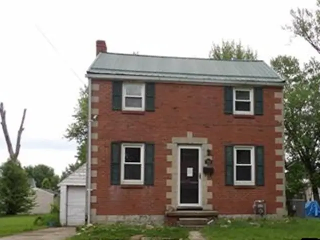 799 Wengler Ave, Sharon, PA 16146 - #1