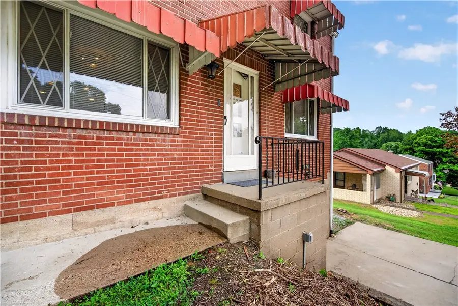 6714 Highland Ave, Finleyville, PA 15332 - #3