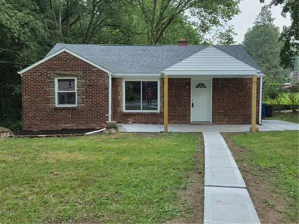745 Macfarlane Dr, Pittsburgh, PA 15235