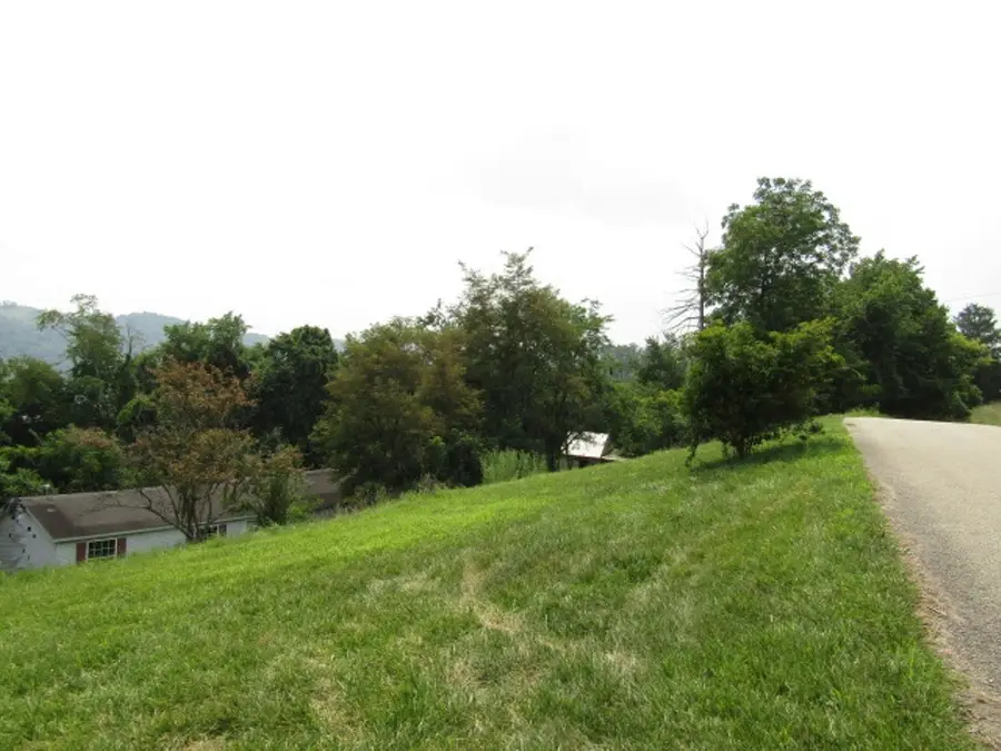 732 7th St, Marianna, PA 15345 - #2