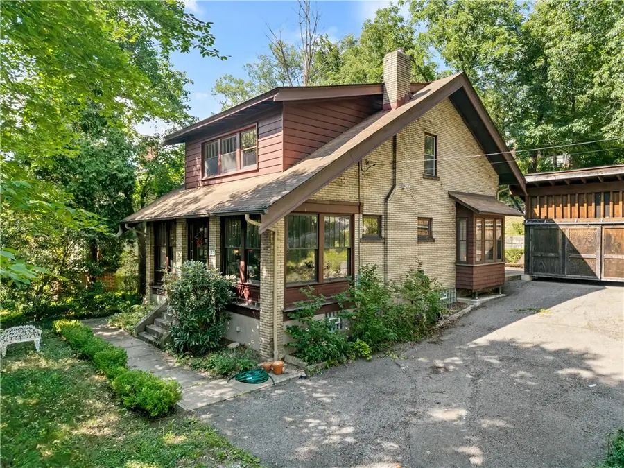 137 Elmore Rd, Pittsburgh, PA 15221 - #2