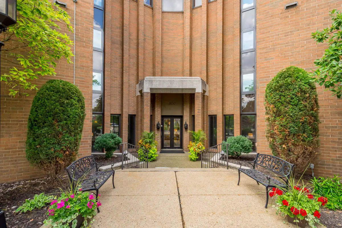 900 Washington Road #103, Pittsburgh, PA 15228 - #1