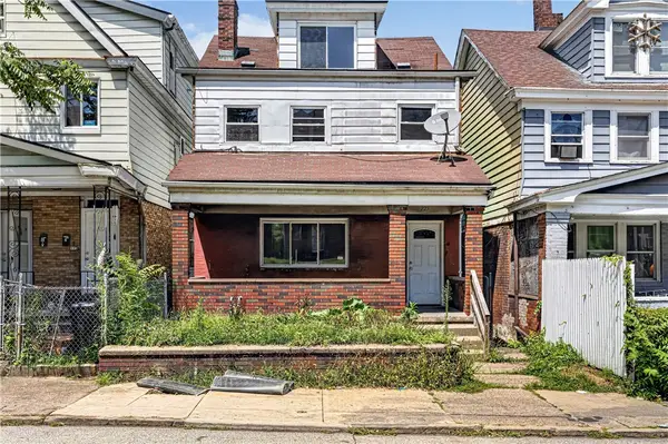 223 Suncrest St, Pittsburgh, PA 15210