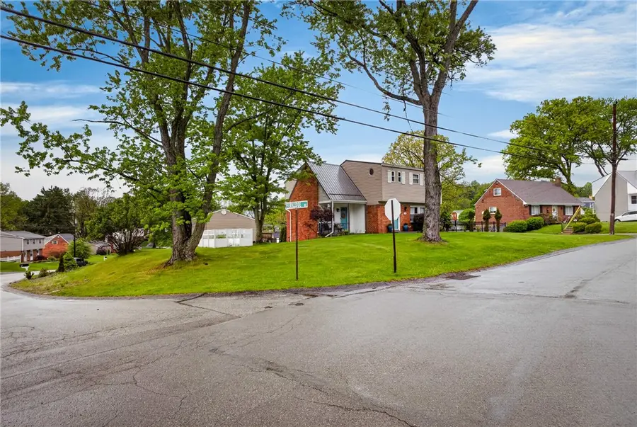 1521 Fernledge Dr, Allison Park, PA 15101 - #3