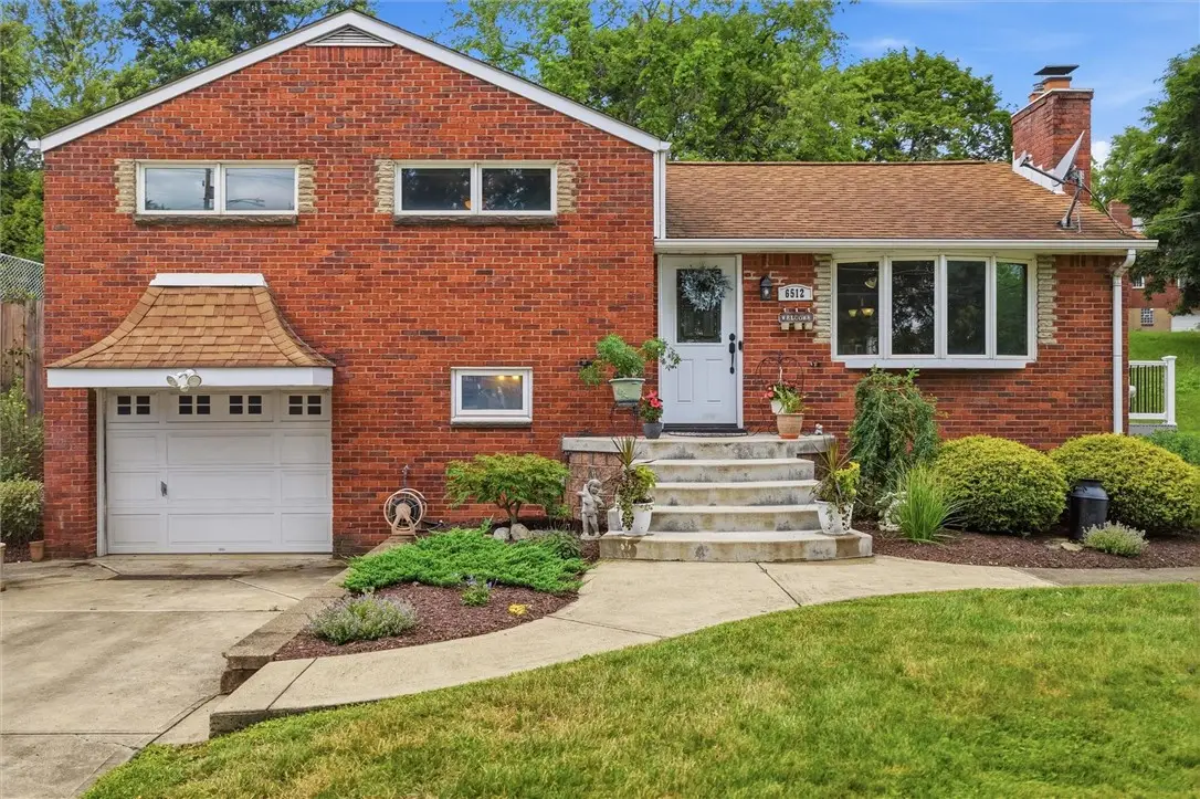 6512 Springvale Dr, Pittsburgh, PA 15236 - #1