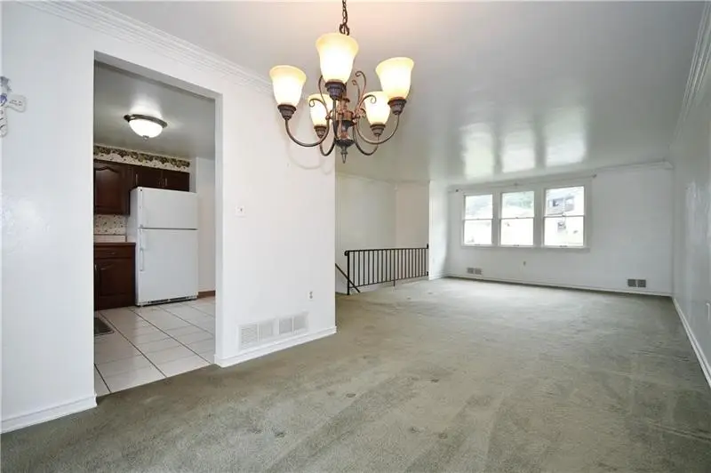 371 Chess St, Bridgeville, PA 15017 - #2