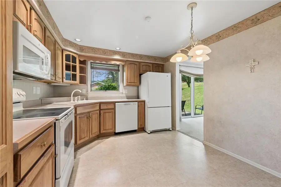 103 Jeanine Ct, Trafford, PA 15085 - #3