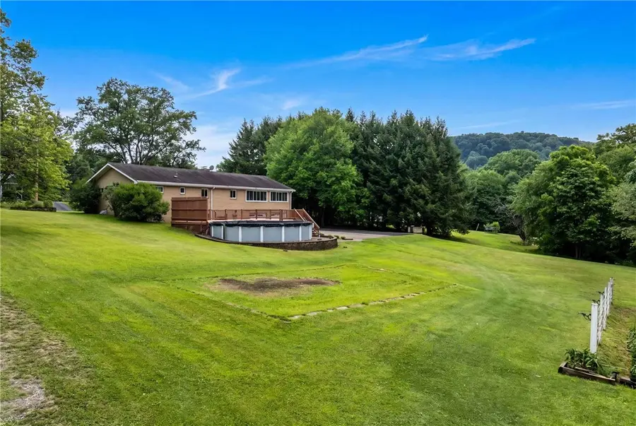 546 Backbone Rd, Clinton, PA 15026 - #3
