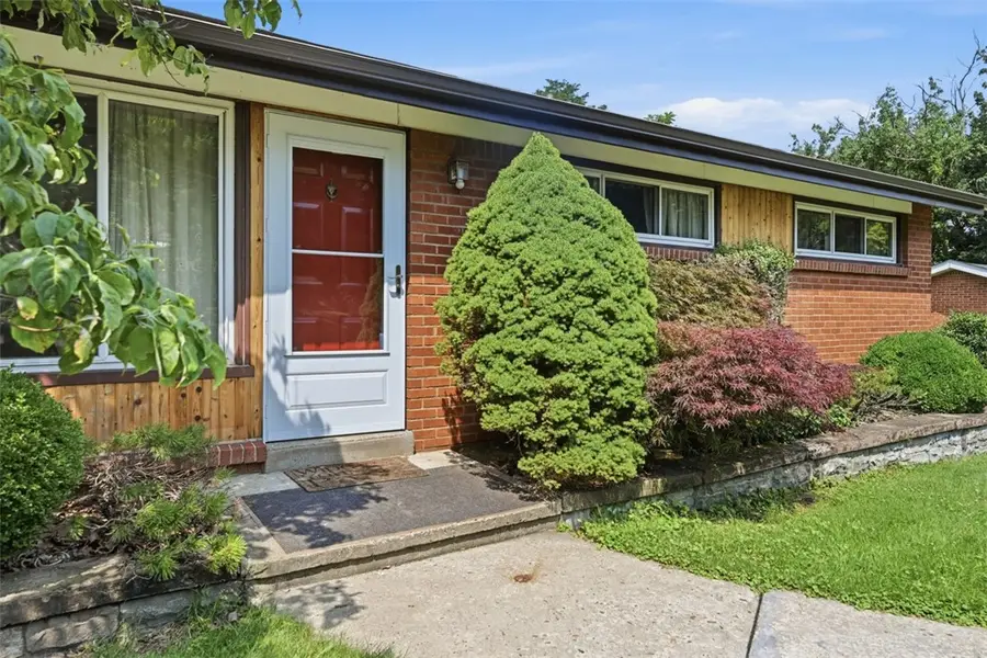 307 Bayberry Dr, Pittsburgh, PA 15237 - #2