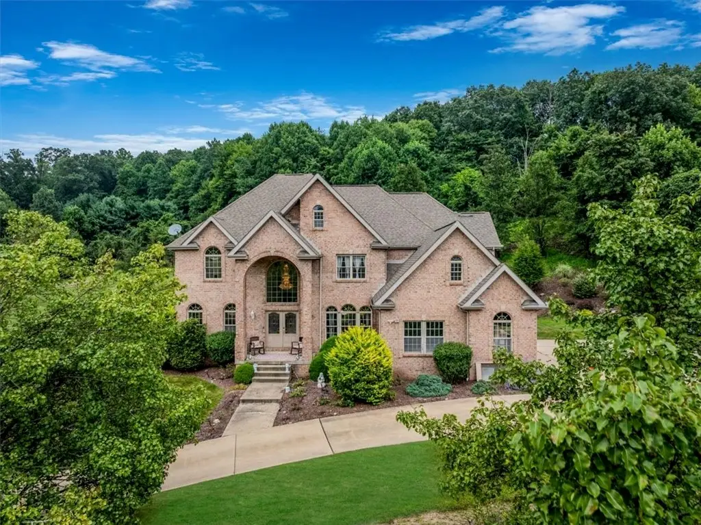3513 Lashan Dr, Murrysville, PA 15668 - #1