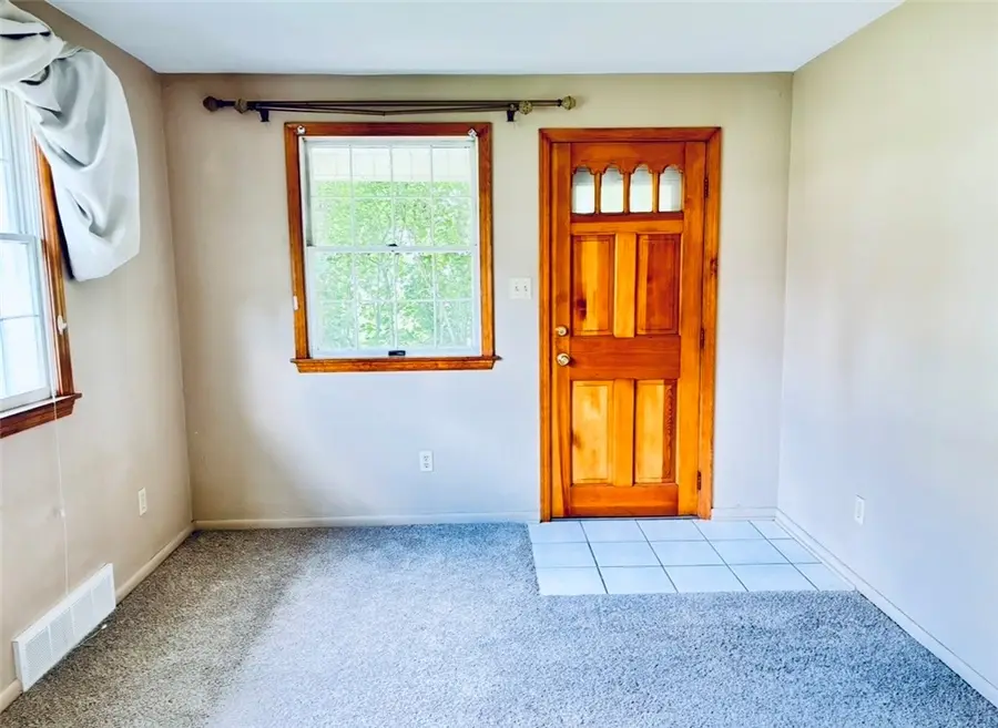 794 S Gray Avenue, Bridgeville, PA 15017 - #3
