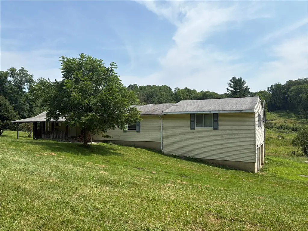 521 Aspen Rd, Petrolia, PA 16050 - #1