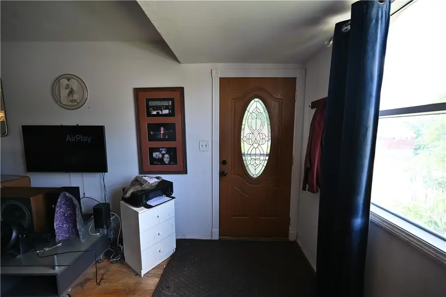 133 Windsor Dr, Pittsburgh, PA 15235 - #3