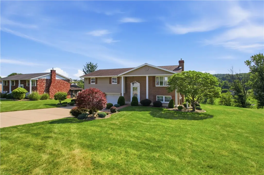 1031 Sharon Dr, Belle Vernon, PA 15012 - #1
