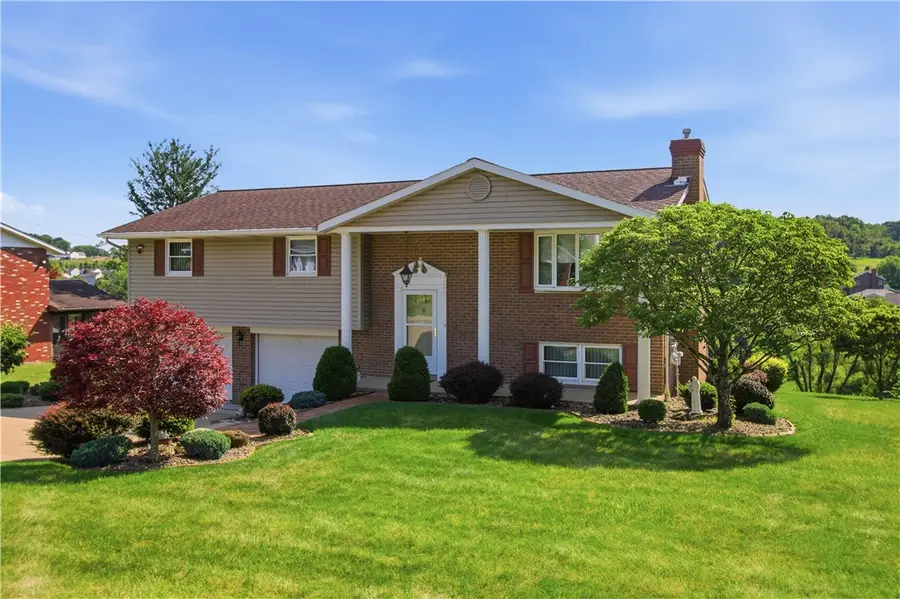 1031 Sharon Dr, Belle Vernon, PA 15012 - #2