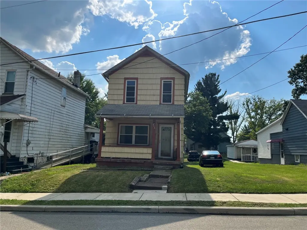 922 Emerson Ave, Farrell, PA 16121 - #1