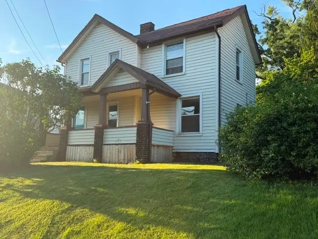 1005 Griswold St, Sharon, PA 16146 - #1
