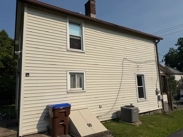 1005 Griswold St, Sharon, PA 16146 - #2